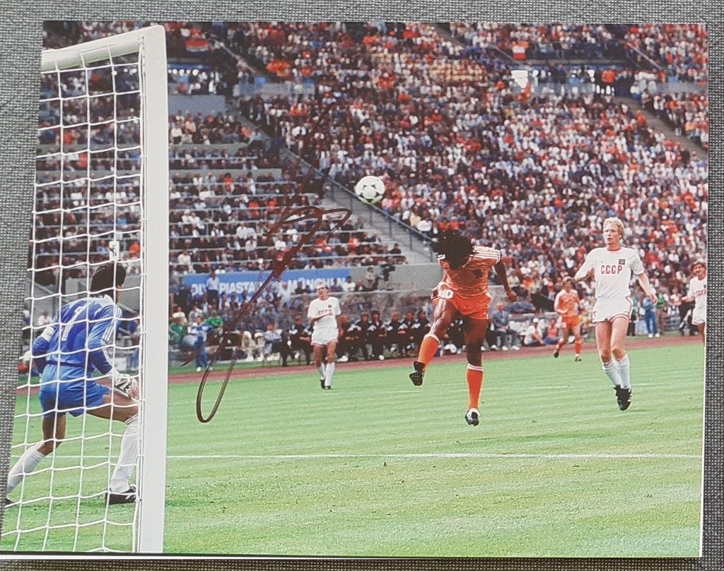 Origineel getekende foto's van 37 topvoetballers, Ophalen of Verzenden, Zo goed als nieuw, Buitenlandse clubs, Spelerskaart