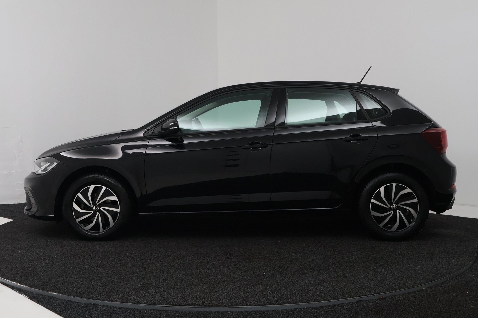 Volkswagen Polo 1.0 TSI Life Business (TREKHAAK, STOELVERWAR, Voorwielaandrijving, Stof, Gebruikt, 580 kg