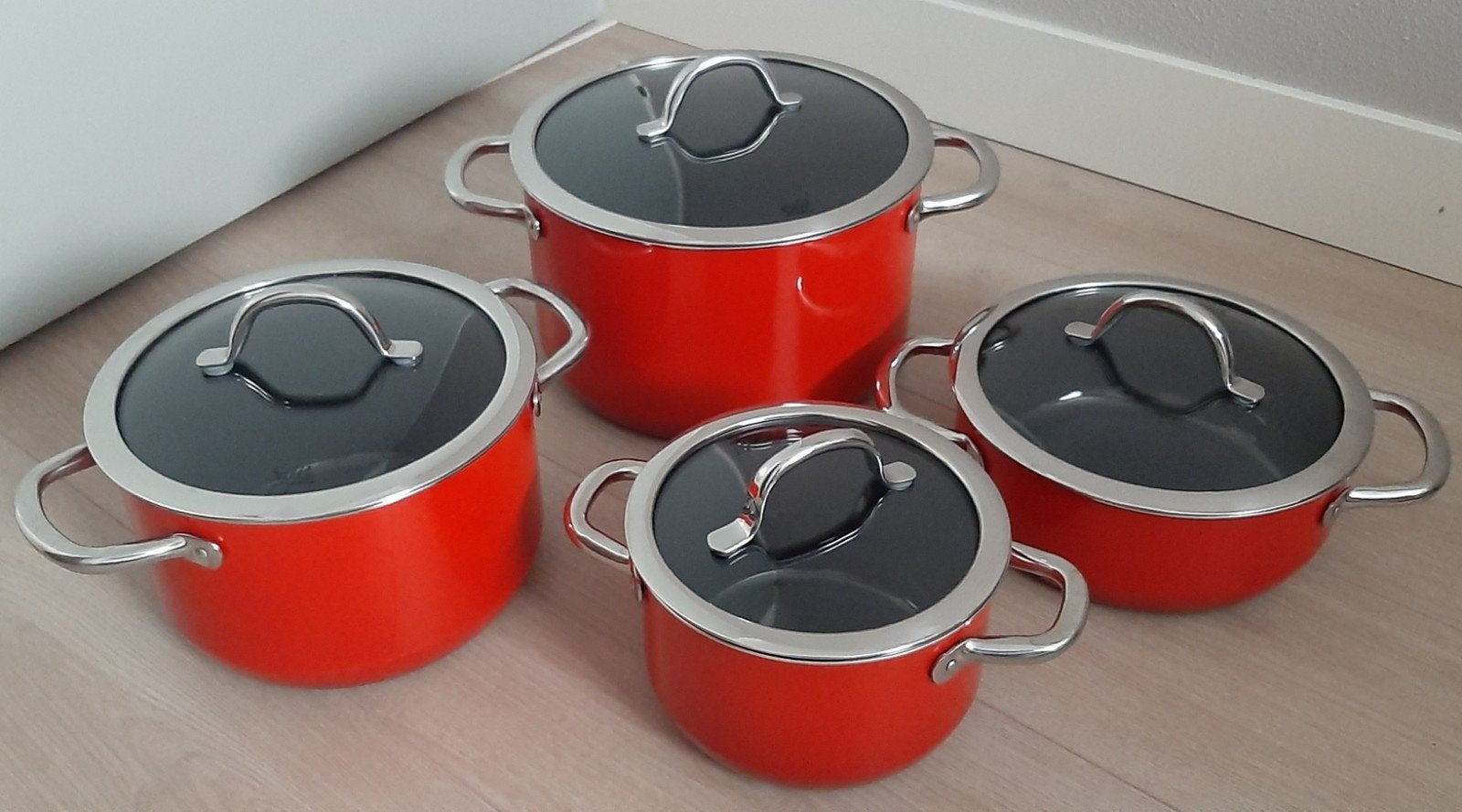 WMF Pannenset Passion Red | 4‐delig | Silargan, Ophalen, Nieuw, Rvs, Pannenset