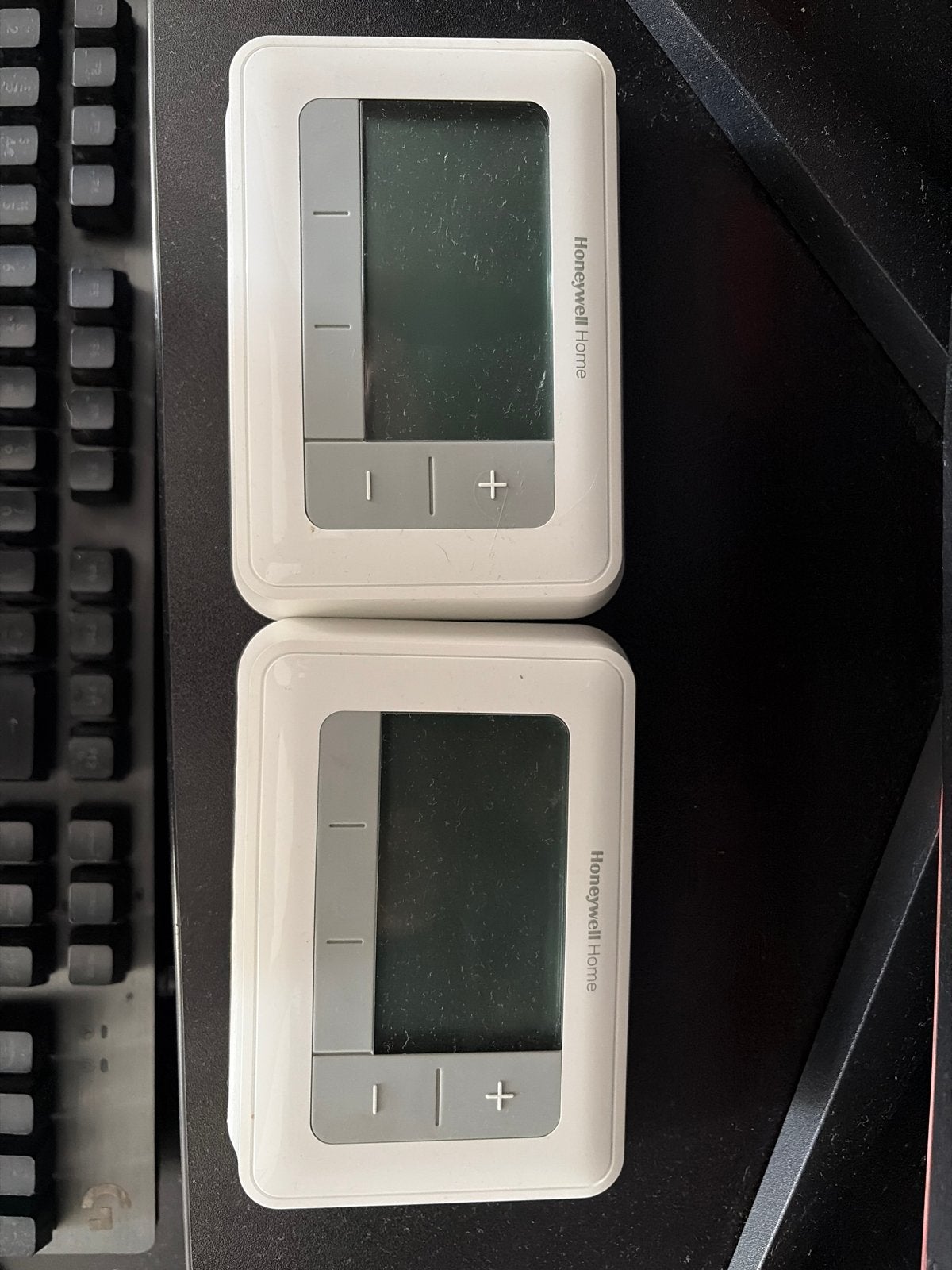 Honeywell Home Slimme Thermostaat (2 stuks), Doe-het-zelf en Verbouw, Thermostaten, Ophalen of Verzenden, Slimme thermostaat, Zo goed als nieuw
