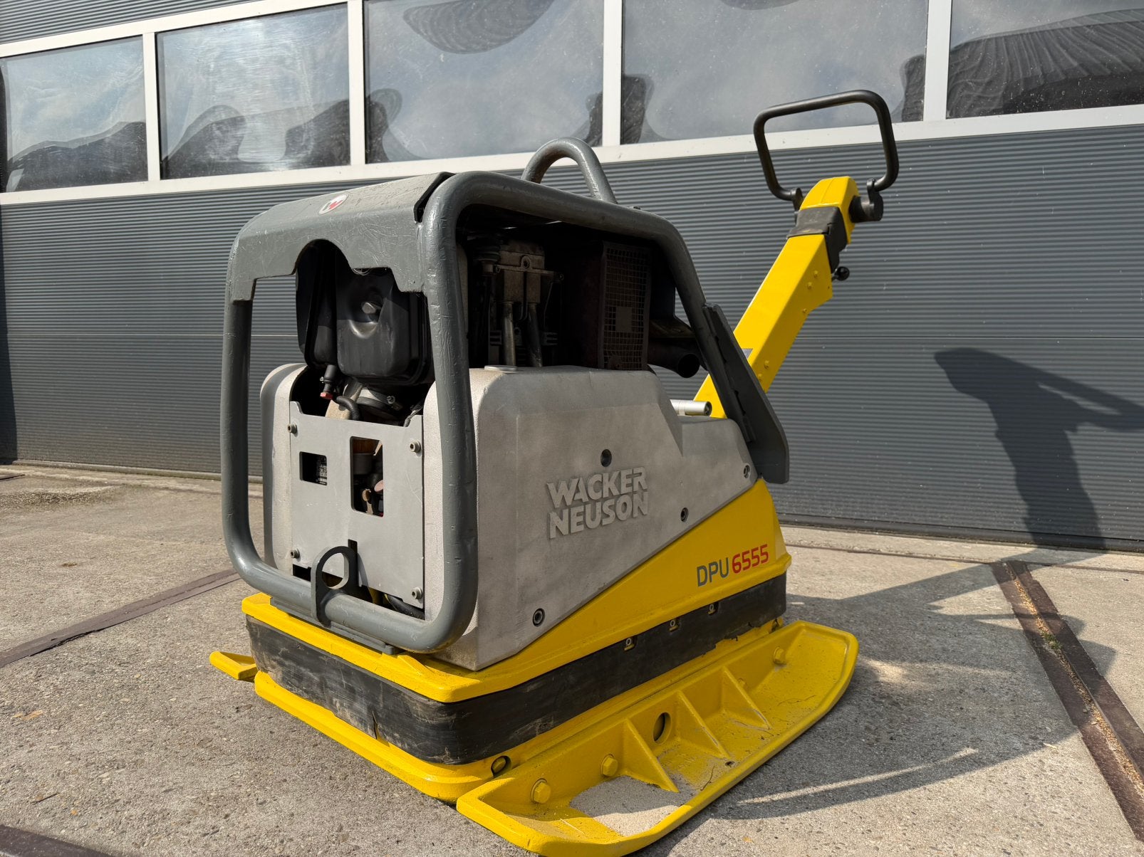 Wacker Neuson trilplaat te koop DPU 6555 (2015), Tuin en Terras, Ophalen, Gebruikt