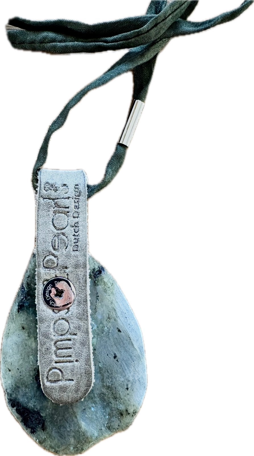 Pimps & pearls groene zijden ketting met labradoriethanger, Sieraden, Tassen en Uiterlijk, Ophalen of Verzenden, Zo goed als nieuw