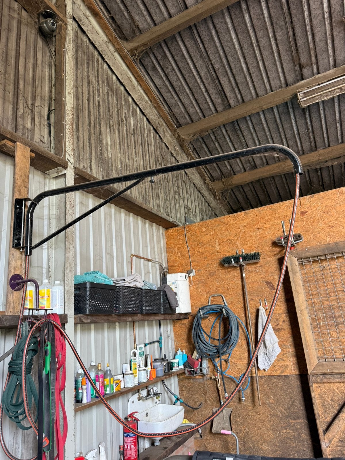 Slangophouder wasplaats paard, Toebehoren