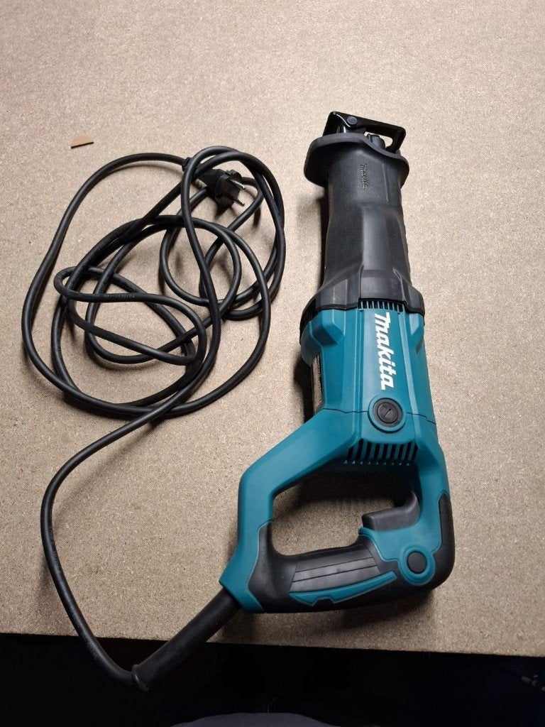 Makita - JR3051TK - reciprozaag - 230V | DC10392, Doe-het-zelf en Verbouw, Gereedschap | Zaagmachines, Zo goed als nieuw, Reciprozaag