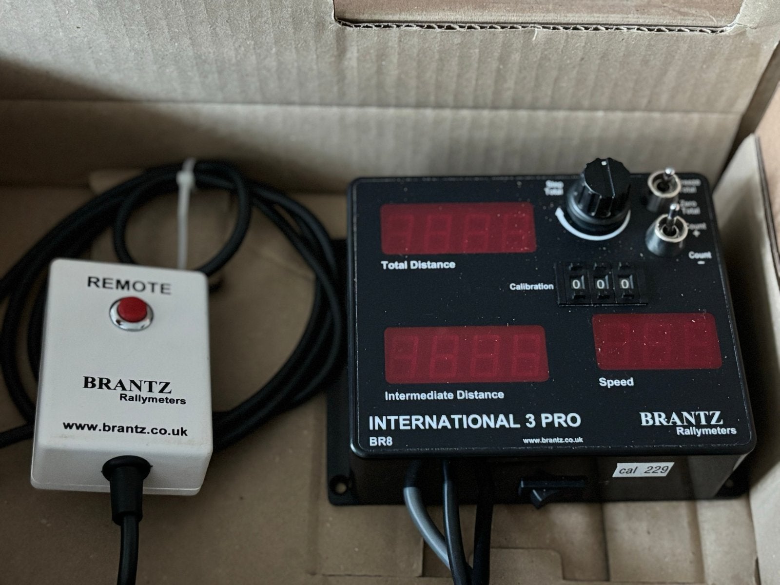 Brantz International 3 Pro Rallymeter met afstandsbediening, Auto diversen, Ophalen of Verzenden, Zo goed als nieuw