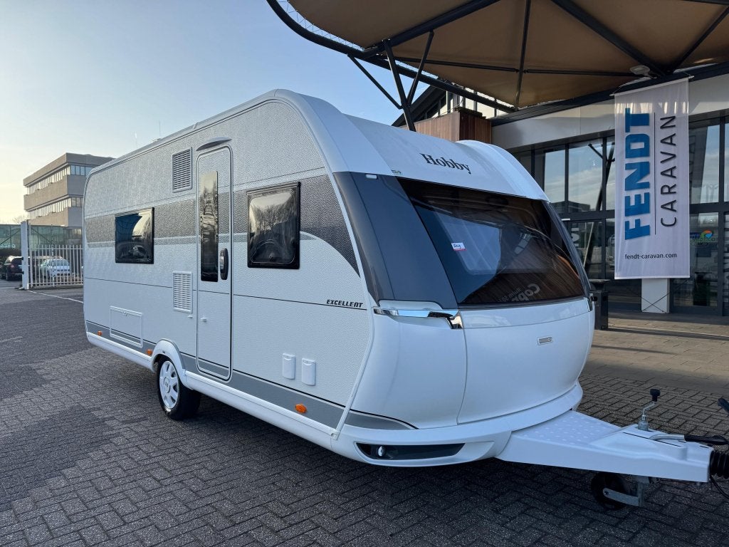 Hobby Excellent 495 WFB 2026 MEGA KORTING € 2695,-!, Caravans en Kamperen, Schokbreker, Bedrijf, Treinzit, 4 tot 5 meter