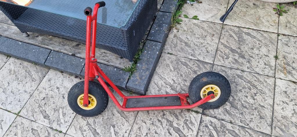 Stevige autoped/step voor kids (lekke banden), Fietsen en Brommers, Ophalen, Gebruikt, Gewone step