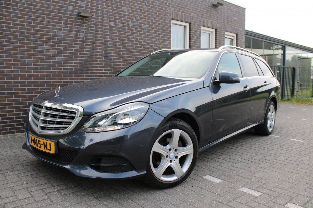Mercedes-Benz E-Klasse Estate 200 Amb. Avantgarde ( Facelift, Auto's, Gebruikt, Euro 6, 4 cilinders, Blauw