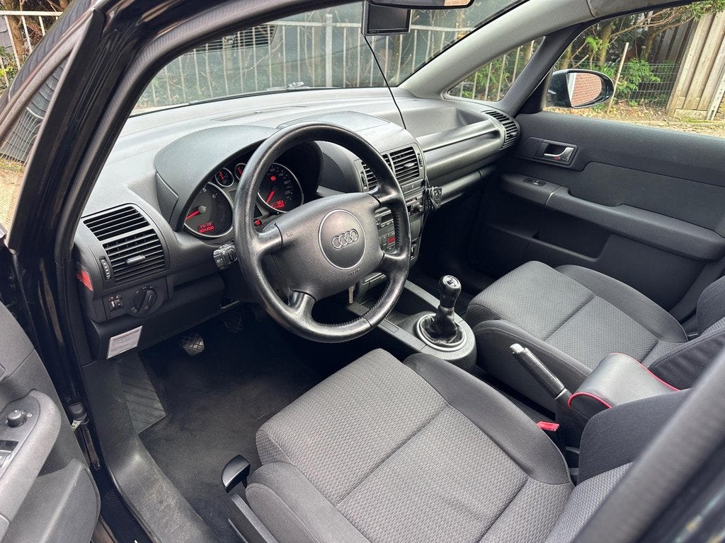Audi A2 1.6 FSI SPORT|PANO/CRUISE/AIRCO-CLIMA/, Auto's, Audi, Voorwielaandrijving, 970 kg, Stof, 4 cilinders
