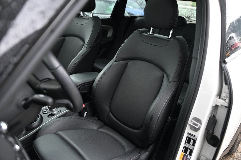 MINI Countryman Cooper SE ALL4 Essence / Panoramadak / Comfo, Auto's, Mini, Gebruikt, Zwart, Met garantie (alle), Wit