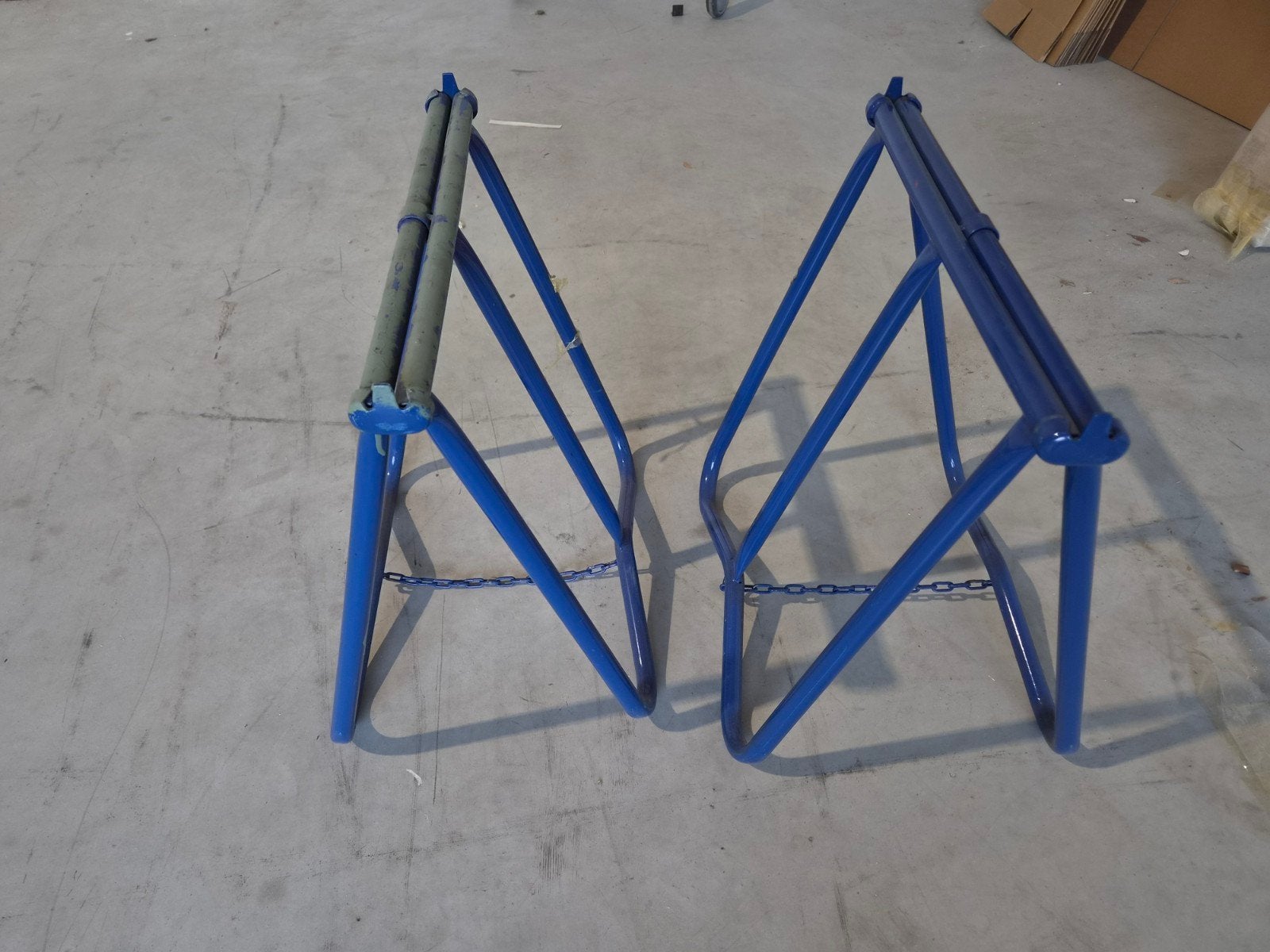 Set van 2 blauwe inklapbare schragen, Ophalen, Gebruikt, Minder dan 70 cm, Inklapbaar