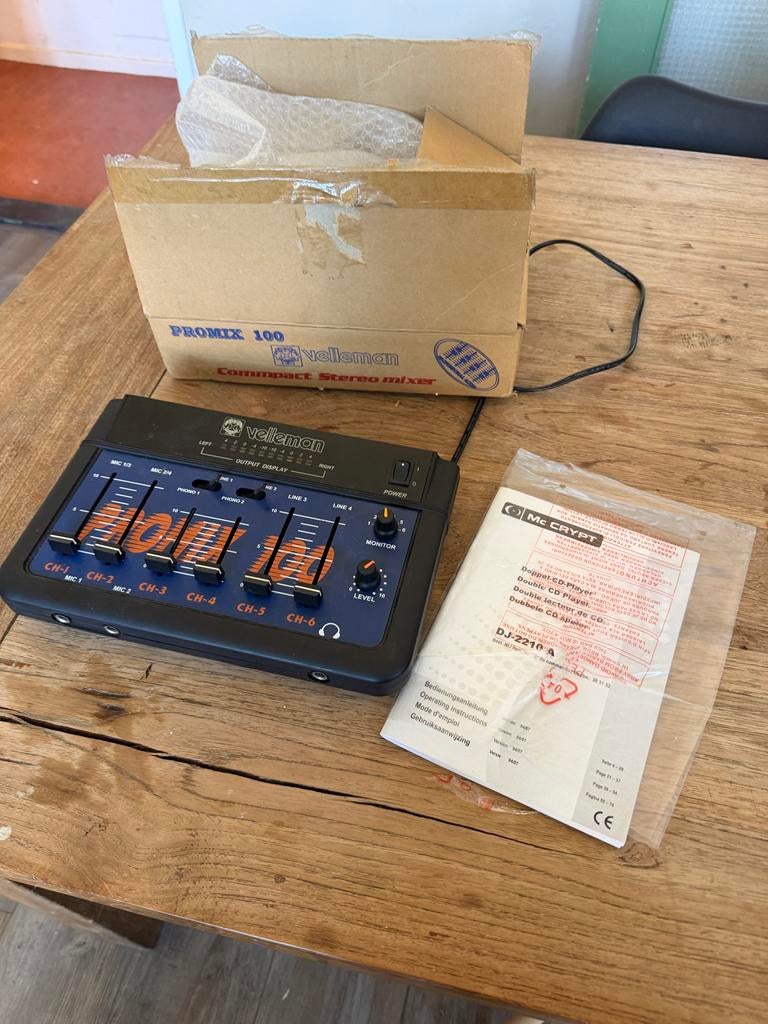 Velleman Promix 100 Compact Stereo Mixer, Muziek en Instrumenten, Mengpanelen, Zo goed als nieuw, 5 tot 10 kanalen, Microfooningang