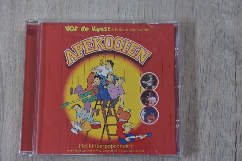 VOF DE KUNST & ERIK VAN MUISWINKEL -- APEKOOIEN, Cd's en Dvd's, Verzenden, 6 tot 9 jaar, Inclusief doosje, Zo goed als nieuw
