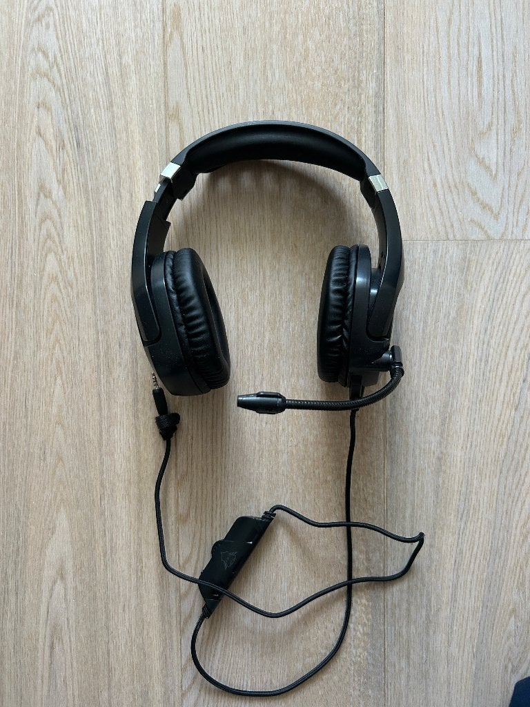 Trustgaming headset in goede staat handig voor PlayStation, Ophalen of Verzenden, Gaming headset, Zo goed als nieuw
