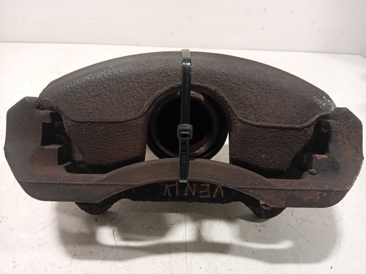 Remklauw links voor Volkswagen Sharan, Auto-onderdelen, Onderdelen@venauto.nl, Van der Ven Autorecycling B.V., Gebruikt, Ettenseweg 76, 4706 PB Roosendaal, The Netherlands