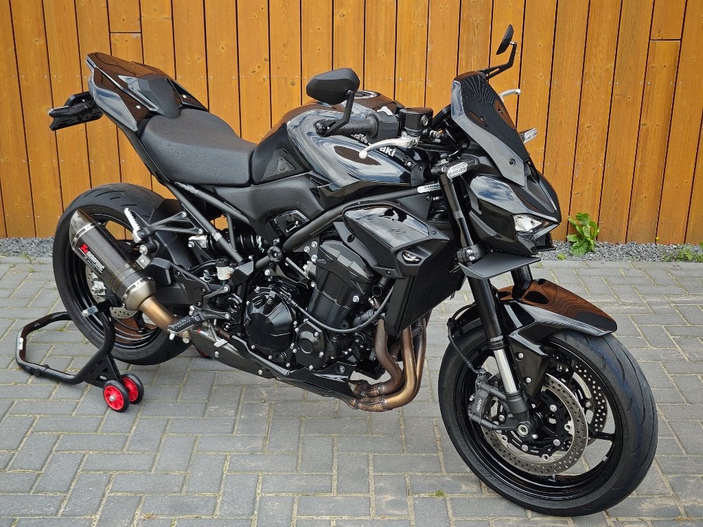 Kawasaki Z900 Performance 2025 Akrapovic Nieuwstaat 6300 km, Occasion, 4 cilinders, Motorrijbewijs A, 948 cc