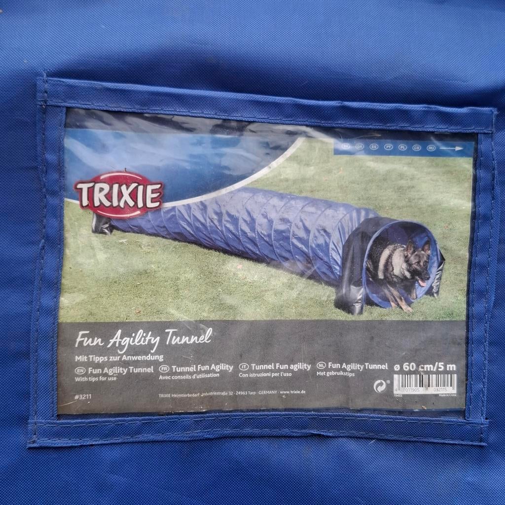 Hondentunnel als nieuw  leren door tunnels, Dieren en Toebehoren, Honden-accessoires, Ophalen of Verzenden, Zo goed als nieuw