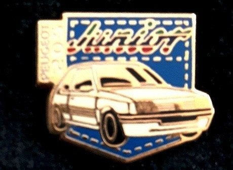 Peugeot 205 Junior pin, Verzenden, Nieuw, Transport, Speldje of Pin