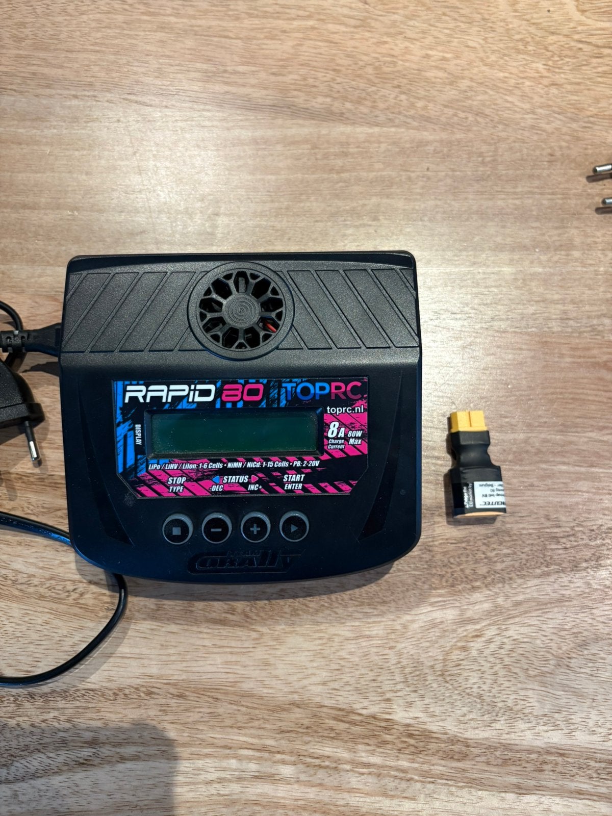 Team Corally / Traxxas / Lipo / Lithium / Accu / Lader, Ophalen, Zo goed als nieuw