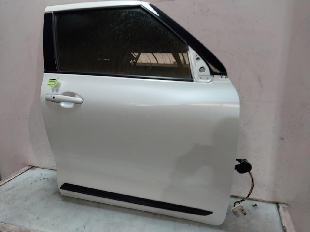 Portier Rechts Voor Suzuki Swift (ZC/ZD) 2019 6800153R00, Gebruikt, Suzuki Deutschland GmbH, Kontakt@suzuki.de, Suzuki-Allee 7, Bensheim 64625, , Duitsland