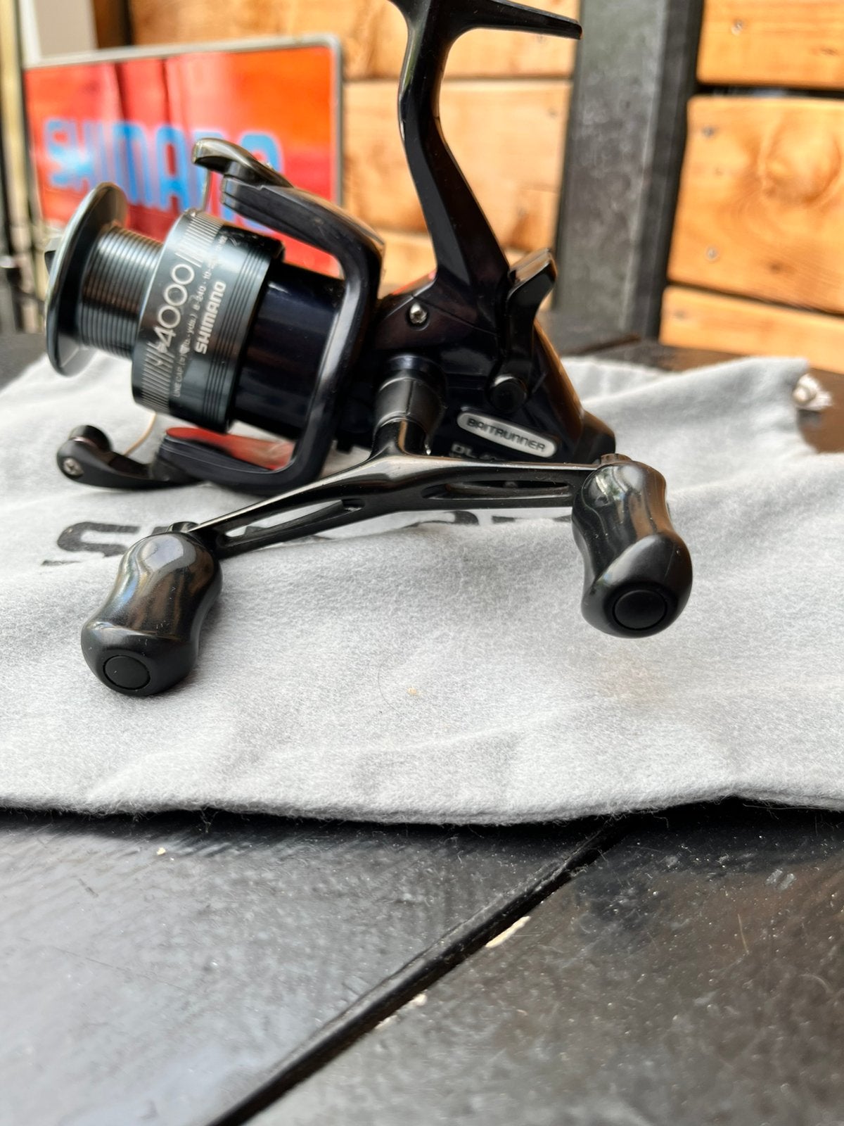 Shimano dl 4000 fa, Watersport en Boten, Hengelsport | Karpervissen, Ophalen, Zo goed als nieuw, Molen