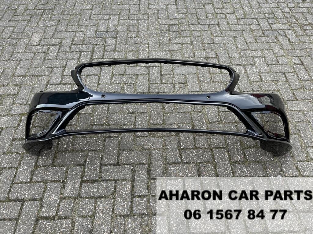 W205 facelift Voorbumper PDC Zwart A2058851101 C klasse 6339, Gebruikt, Voor, Ophalen of Verzenden, Bumper