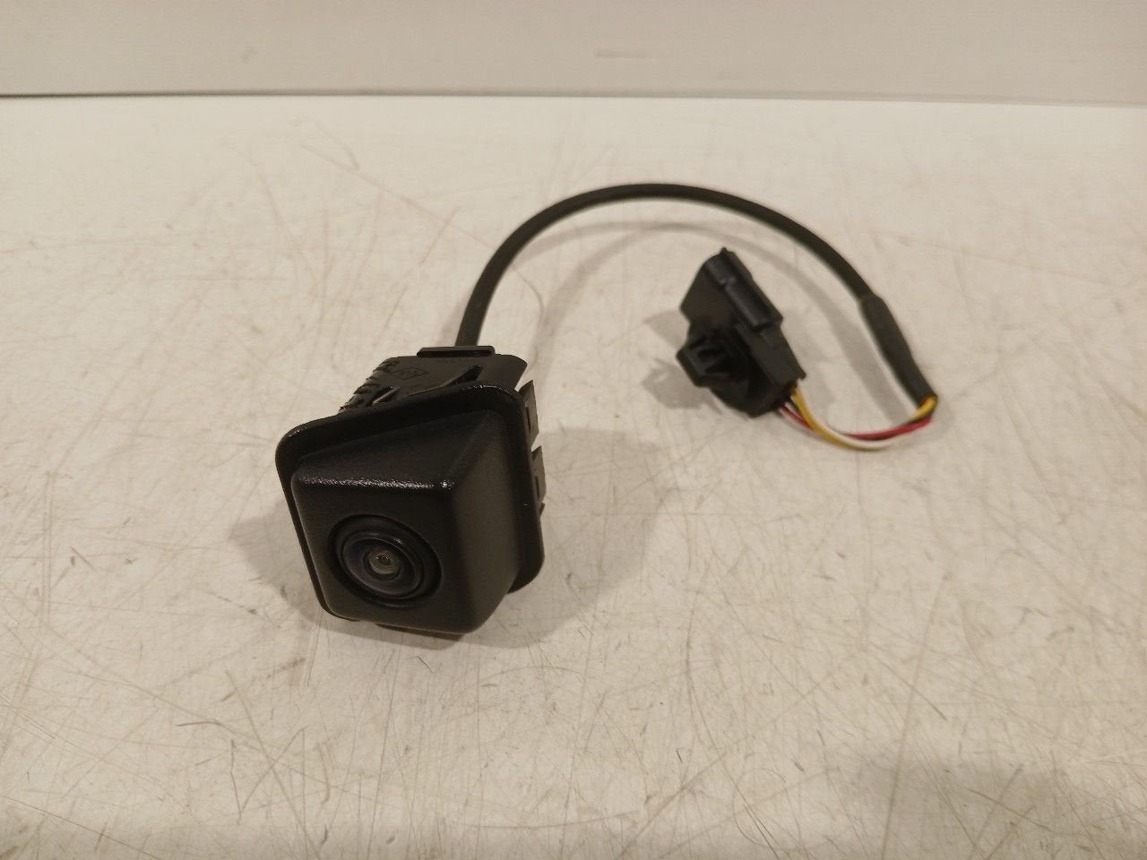Camera achter Renault Kadjar, Onderdelen@venauto.nl, Van der Ven Autorecycling B.V., Gebruikt, Ettenseweg 76, 4706 PB Roosendaal, The Netherlands