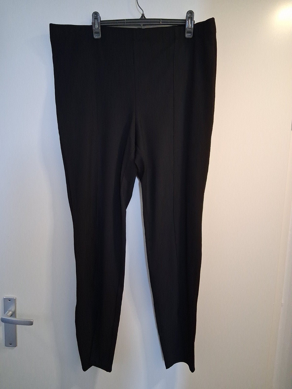 Nette zwarte legging met split, maat 4XL, Kleding | Dames, Zwart, H&M Divided, Nieuw, Ophalen of Verzenden