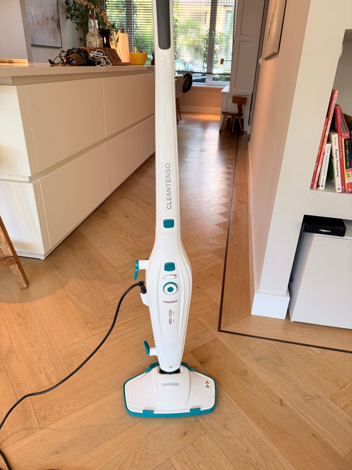 Leifheit CleanTenso Stoomreiniger - 1x gebruikt, Witgoed en Apparatuur, Ophalen of Verzenden, Geschikt voor harde vloeren, Minder dan 1200 watt