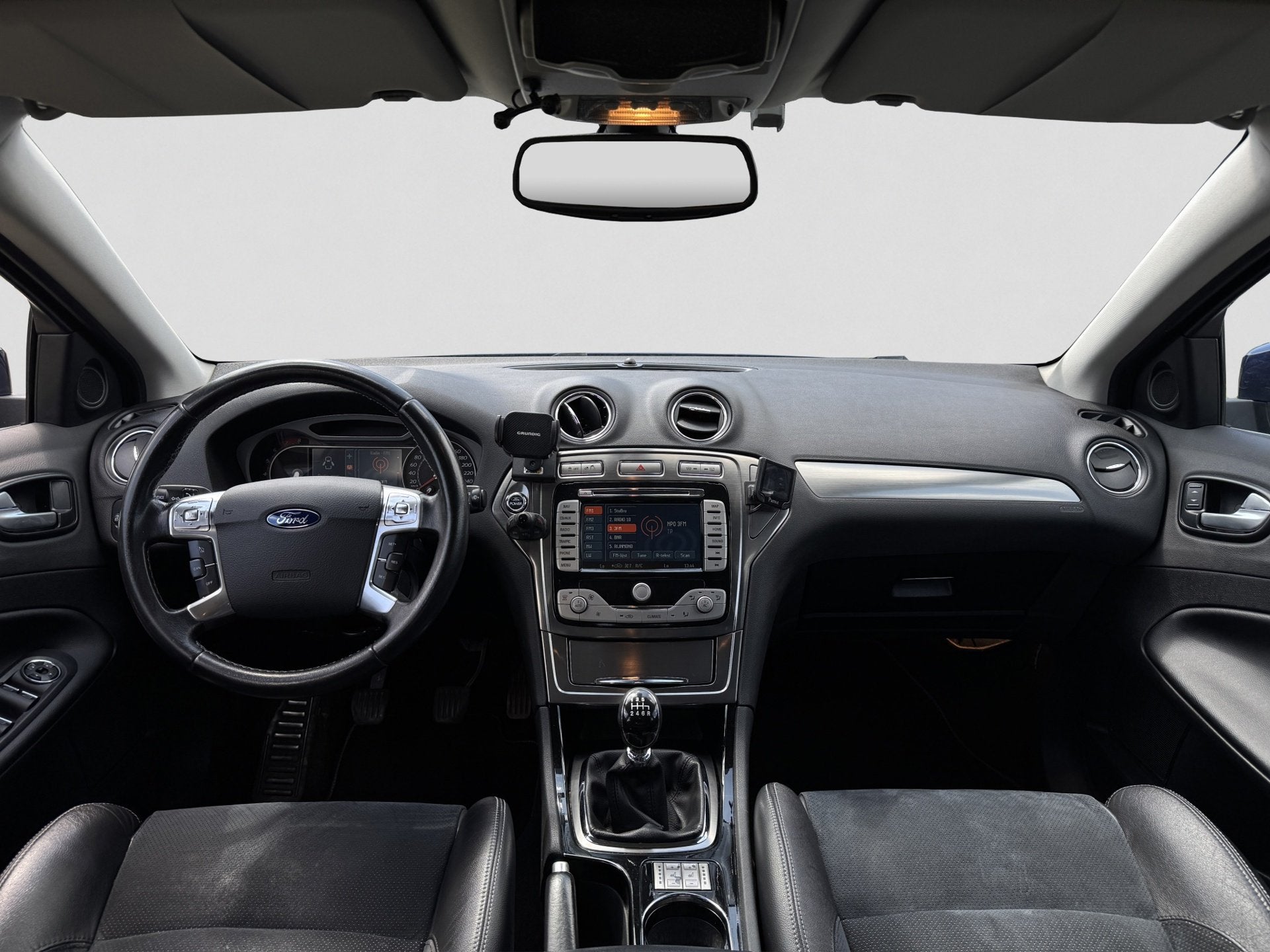 Ford Mondeo Wagon 2.5-20V Titanium | Trekhaal | Leer | Alcan, Auto's, Ford, Voorwielaandrijving, Zwart, Mondeo, Blauw