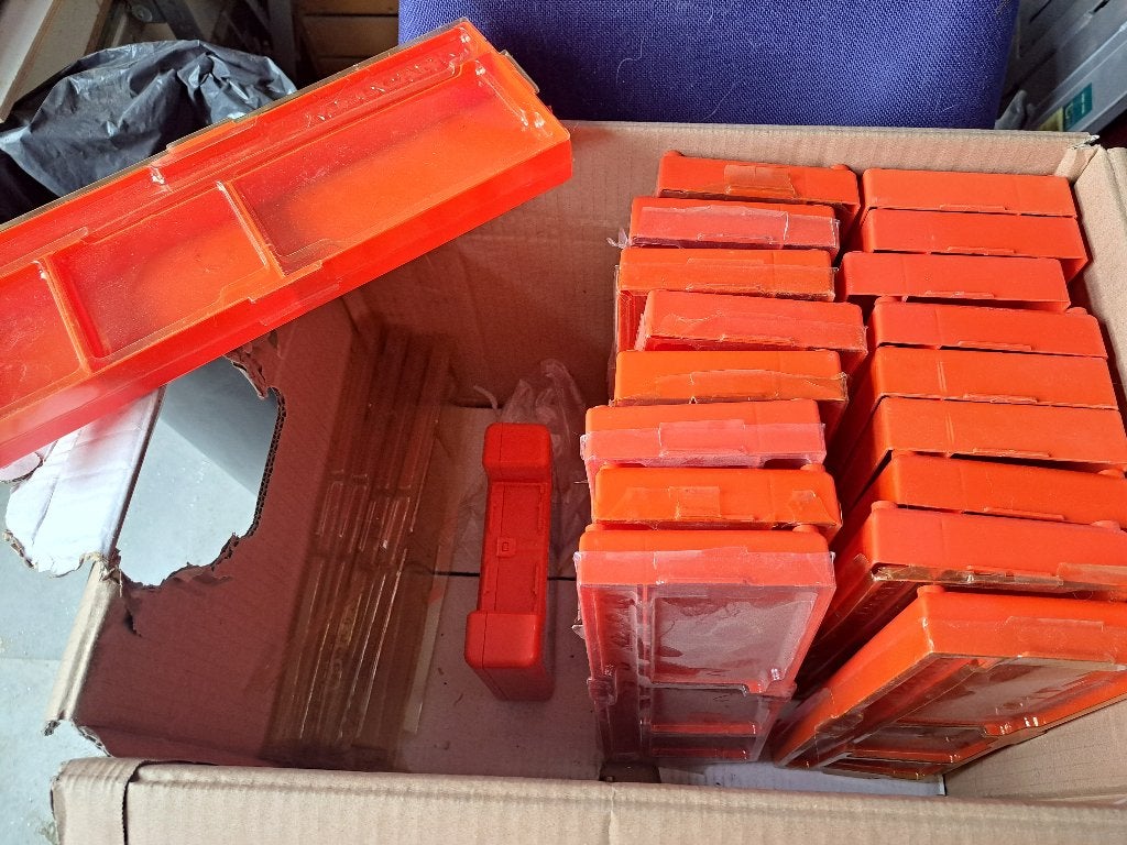 Oranje opbergdozen/cassettes (partij), Ophalen of Verzenden