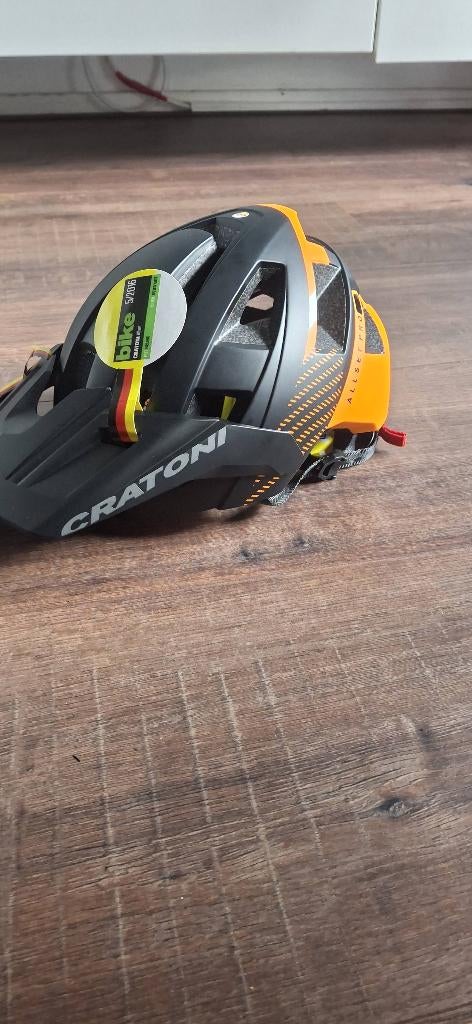 Fietshelm  cratoni, Ophalen