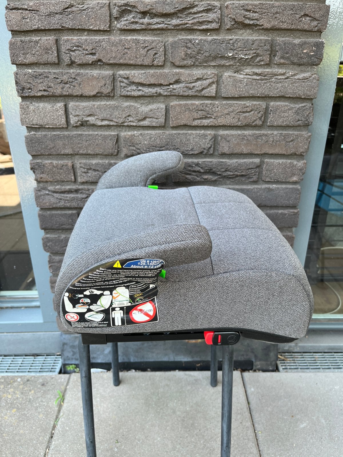 X-adventure booster autostoel , grijs, Kinderen en Baby's, Autostoeltjes, Autogordel, 22 t/m 36 kg, Zo goed als nieuw, Ophalen