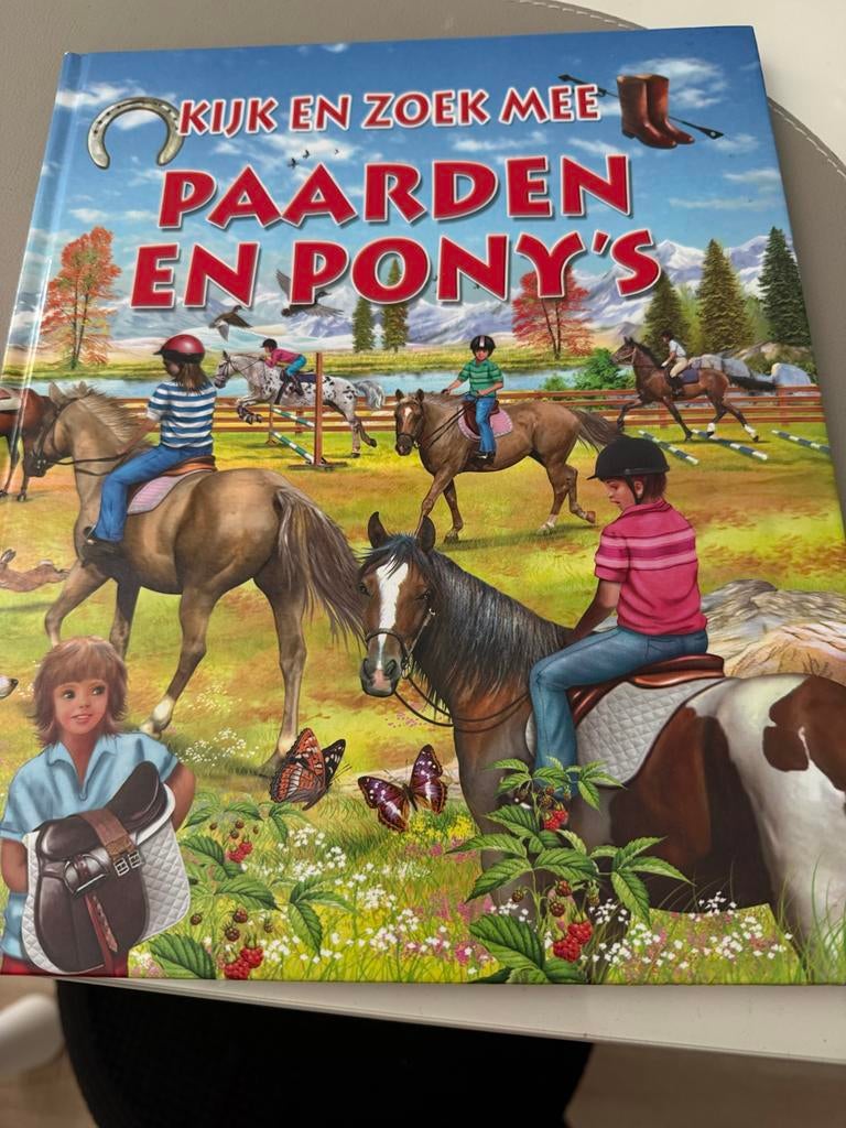 Paarden en pony's, Ophalen of Verzenden, Gelezen