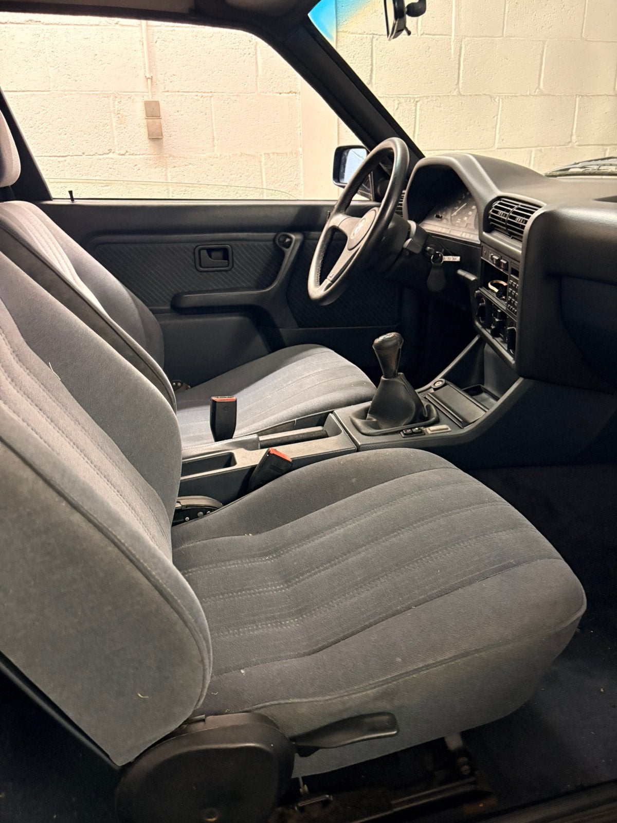 BMW 3-Serie 2.0 I 320 U9 1990 Blauw, Auto's, Achterwielaandrijving, Blauw, Origineel Nederlands, 1200 kg