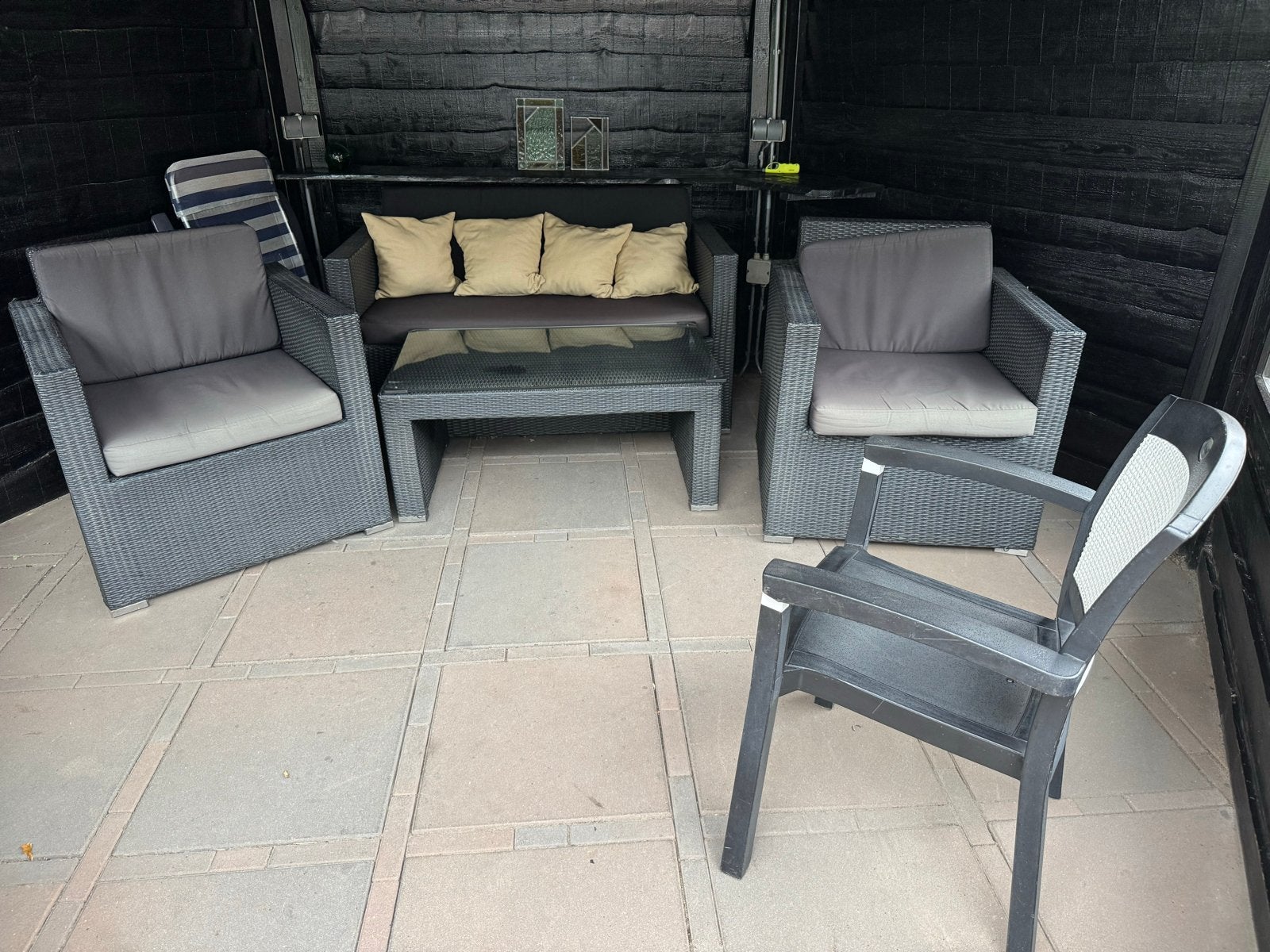 Wicker Loungeset met Kussens en Salontafel, Ophalen, 4 zitplaatsen, Gebruikt, Loungeset