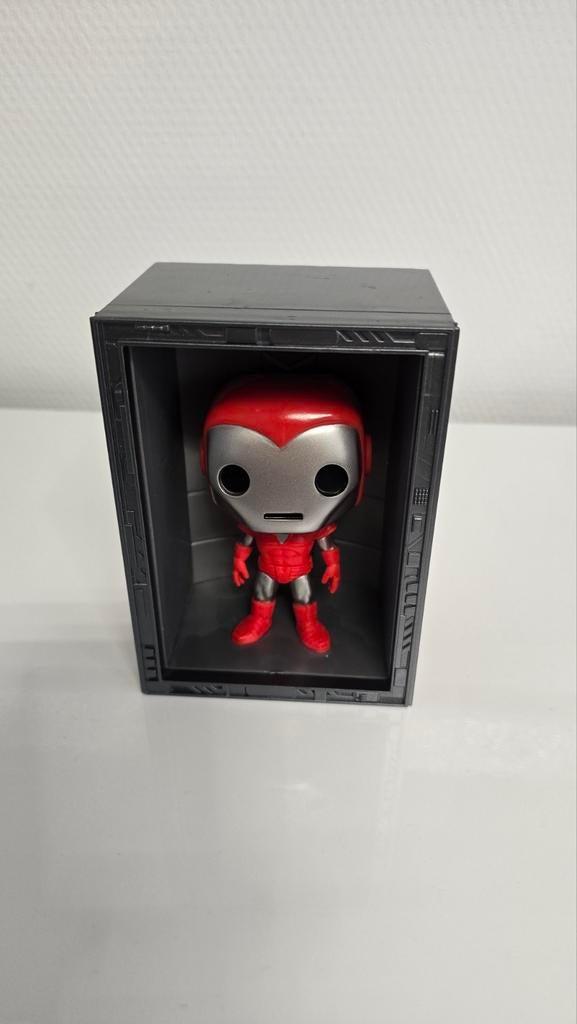 Funko Pop! Marvel Iron Man (2022) in display case, Kinderen en Baby's, Speelgoed | Actiefiguren, Zo goed als nieuw, Ophalen of Verzenden
