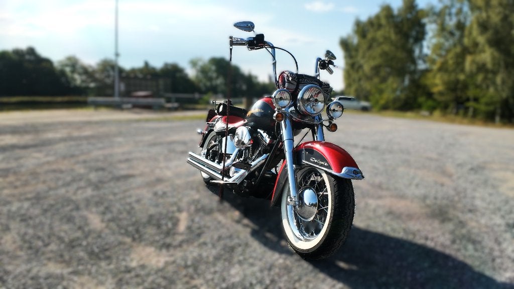 Foto 2 van Harley Softail Deluxe