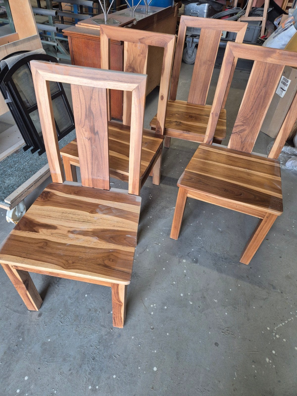Massief teak eetkamerstoelen, Huis en Inrichting, Stoelen, Ophalen, Bruin, Zo goed als nieuw, Vier