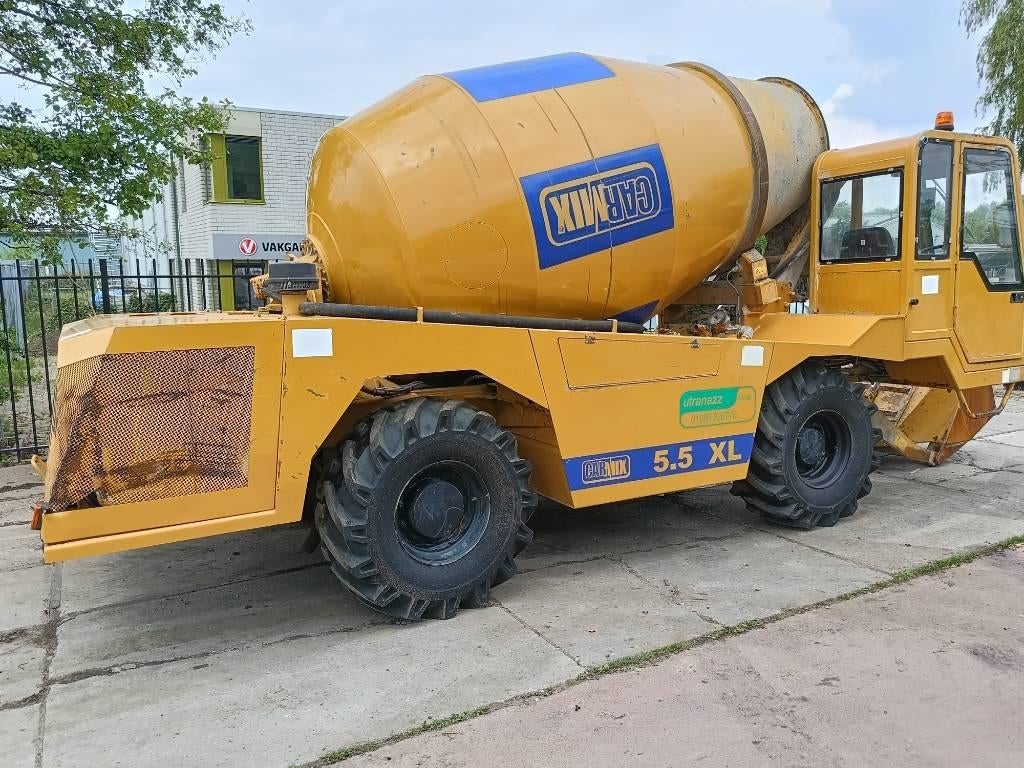 Carmix 5.5 XL self loading beton mixer + weightlog scale
