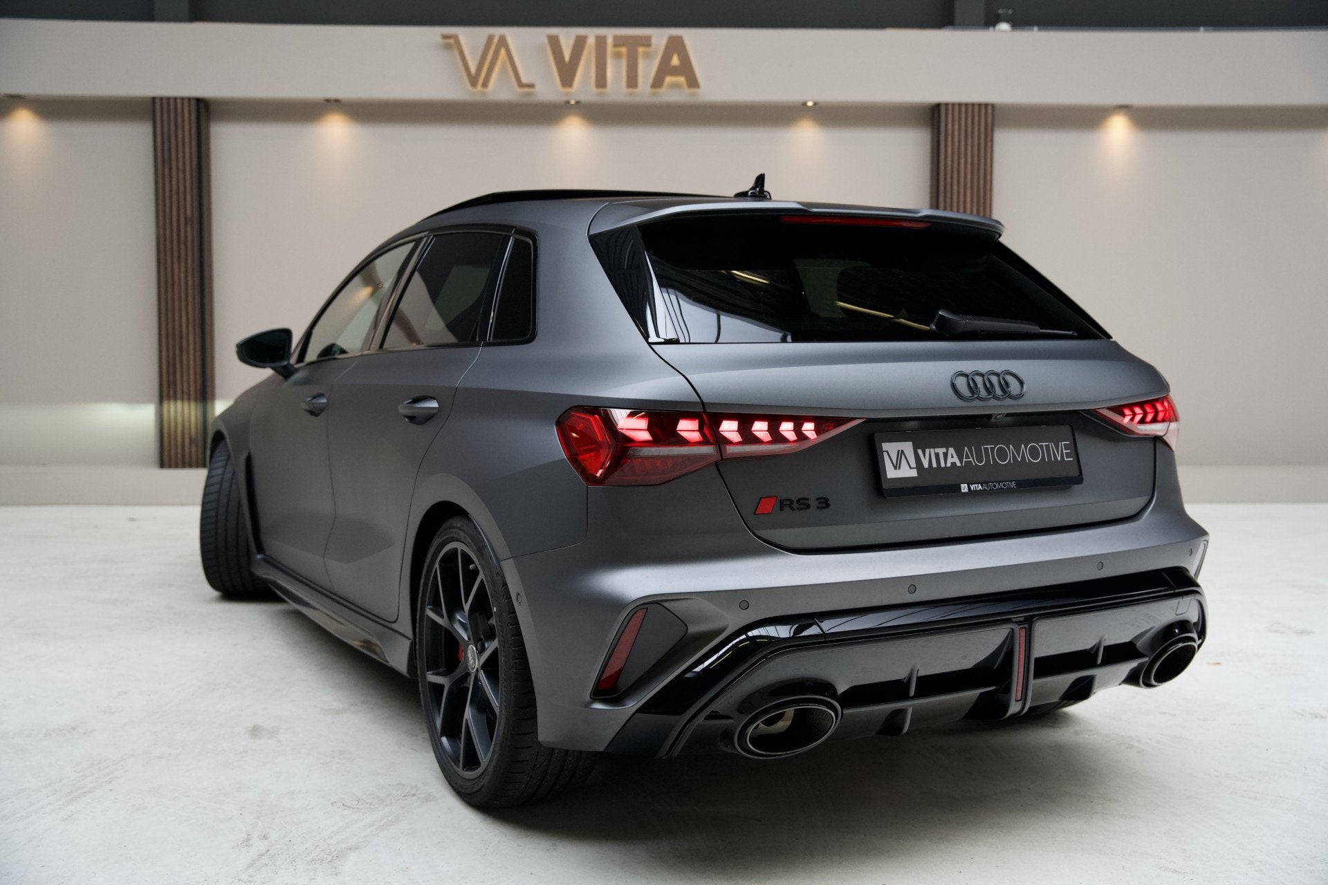 Audi A3 Sportback 2.5 TFSI RS 3 quattro RSKuipstoelen|Pano|S, Automaat, Gebruikt, Bedrijf, Vierwielaandrijving