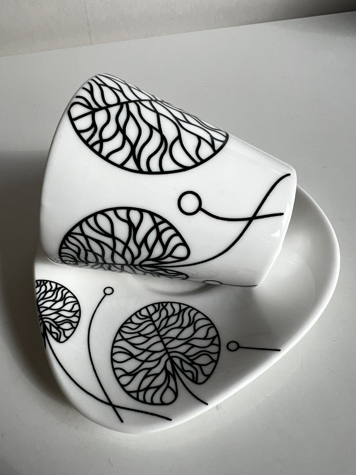 Iittala BOTTNA Mokka Kop en Schotel Anna Danielsson 2002, Huis en Inrichting, Ophalen of Verzenden, Zo goed als nieuw, Overige stijlen