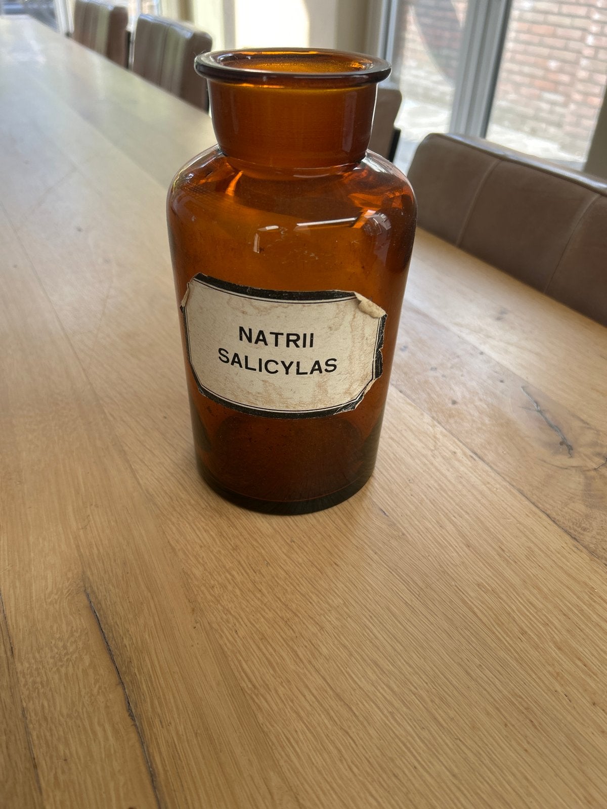 Antieke apothekersfles met etiket - Natrii Salicylas, Ophalen
