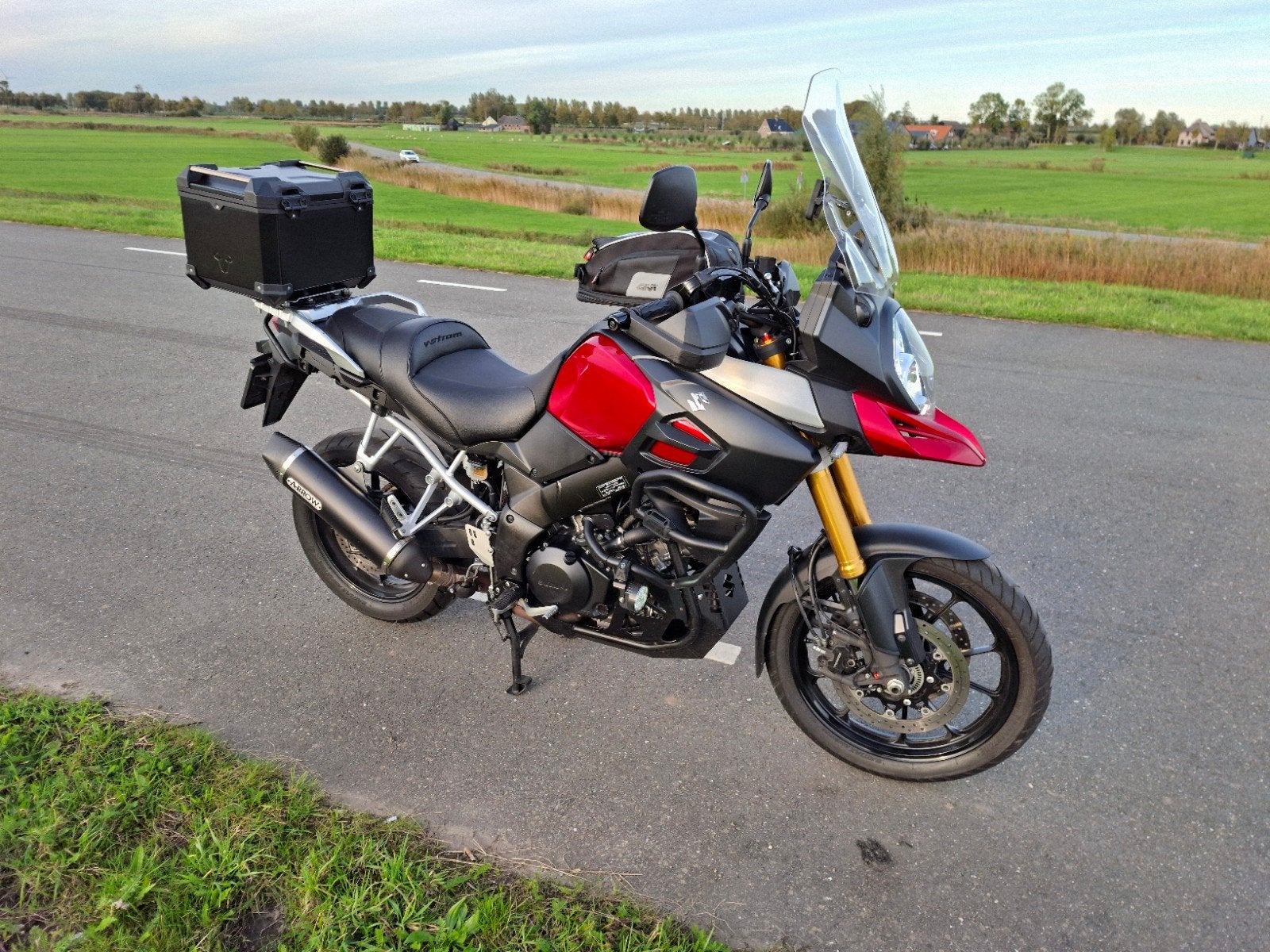 Suzuki V-Strom 1000, Motoren, Particulier, Toermotor