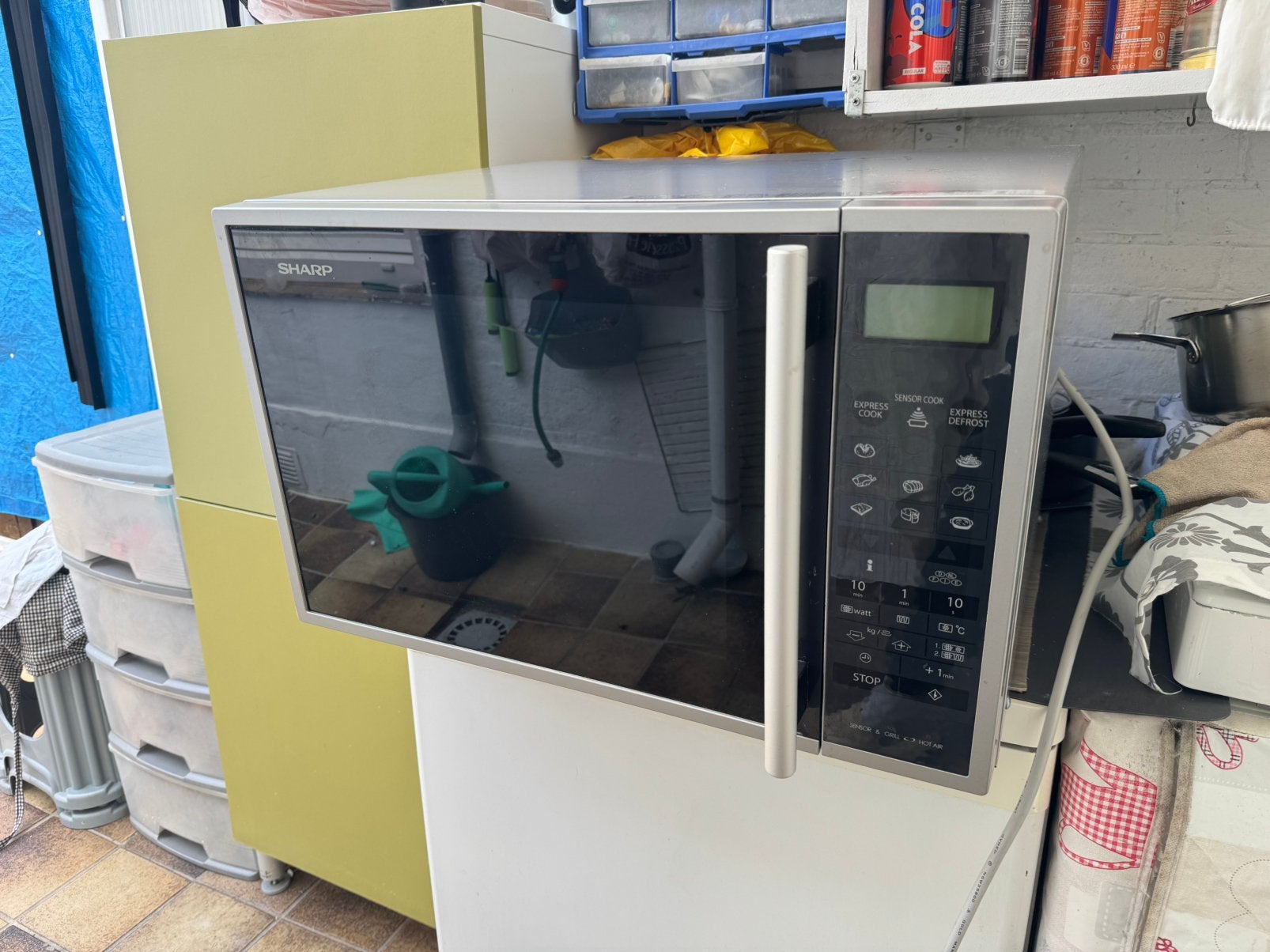 Sharp CombiMagnetron | 40L | tot 250 Graden | Werkt Goed, Ophalen, Combimagnetron, Gebruikt, Hete lucht