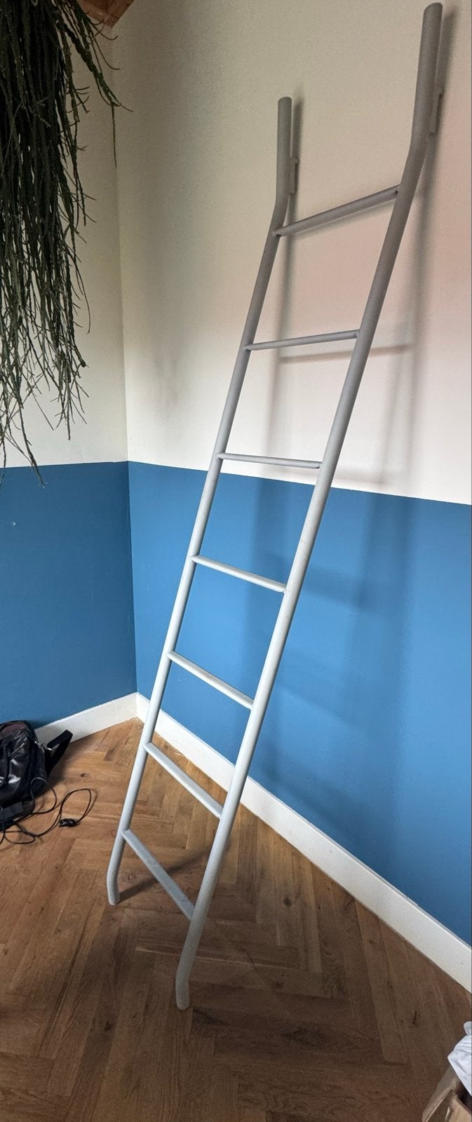 Ikea bibliotheekladder grijs/gepoedercoat staal, Ophalen, Gebruikt, Ladder, Minder dan 2 meter