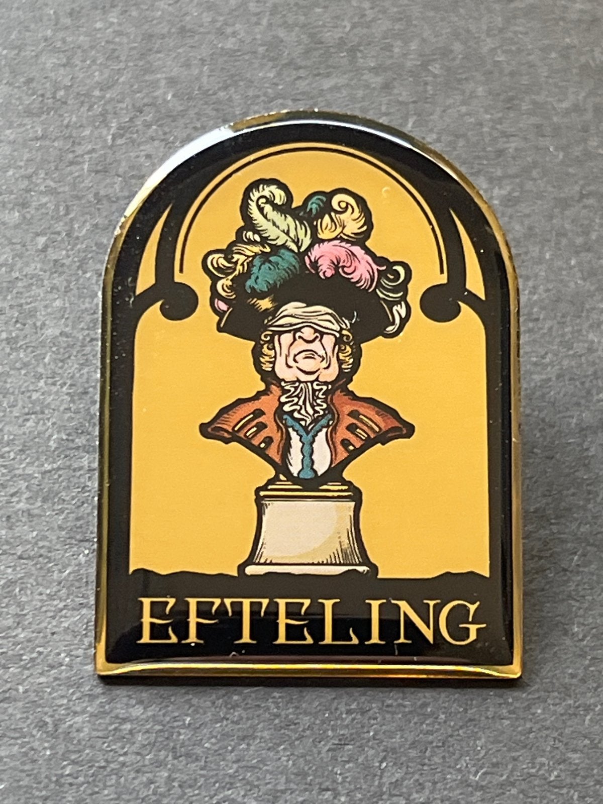 Efteling Kogeloog Smidje Pin, Pin, Figuurtje, Gebruikt, Ophalen of Verzenden