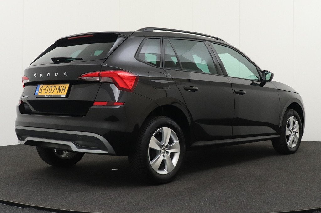 Skoda Kamiq 1.0 111PK Aut. TSI Sport Pano-dak Ele.Trekhaak C, Auto's, Skoda, Stof, Gebruikt, Automatische klimaatregeling, 620 kg