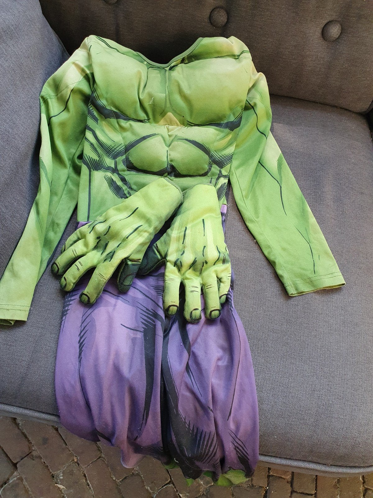 Verkleedset: Hulk kostuum en diverse maskers, Ophalen, Gebruikt
