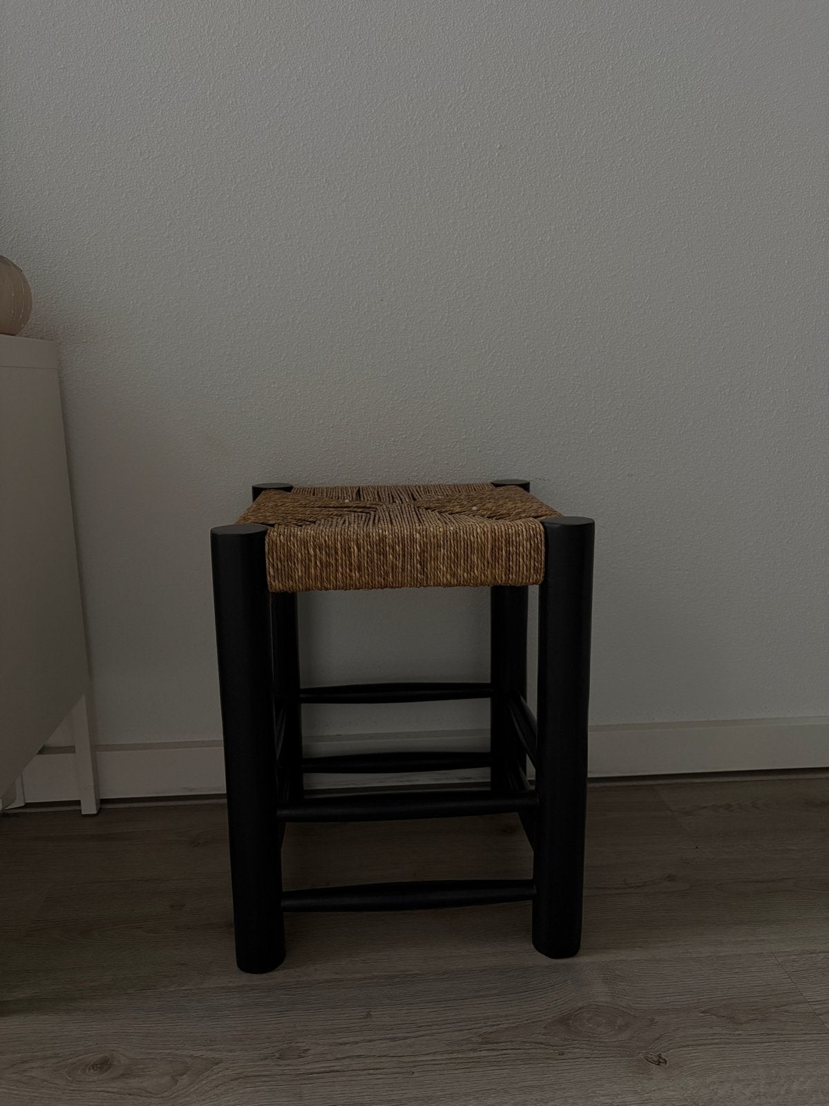 Zara Home kruk met gevlochten zitting, Ophalen, Zo goed als nieuw, Hout
